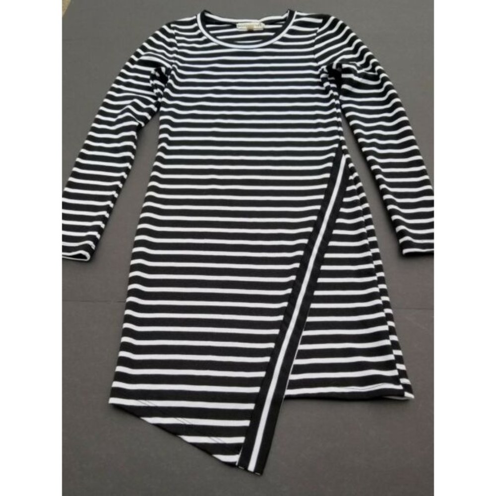 SO RAD by ATV Black & White Striped Long Sleeved Mod Dress Size Small Asymmetric